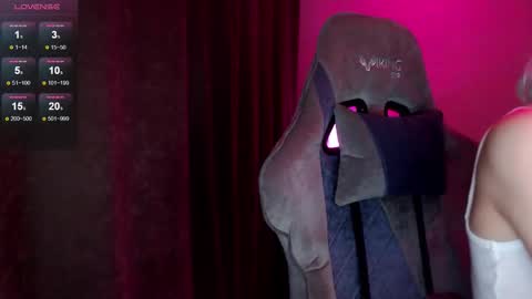  Nora  online show from 09/22/25, 04:14