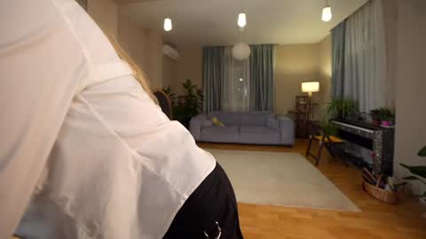 Snapshot of heybanan chatting on 11/09/25, 03:54 Alina online show from 11/09/25, 03:54