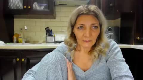 Heyheygrey online show from 12/28/24, 02:32