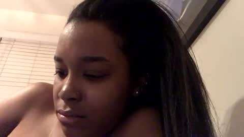 Snapshot of heyyou301990 chatting on 11/23/25, 11:15 heyyou301990 online show from 11/23/25, 11:15