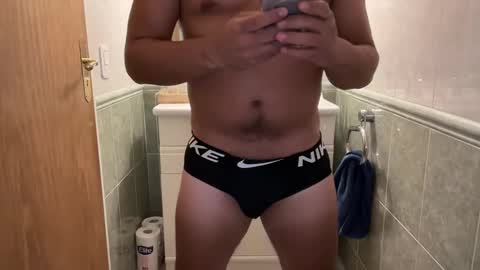 Snapshot of hhernan1 chatting on 01/16/25, 05:32 hhernan1 online show from 01/16/25, 05:32