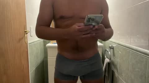 Snapshot of hhernan1 chatting on 03/09/25, 05:55 hhernan1 online show from 03/09/25, 05:55