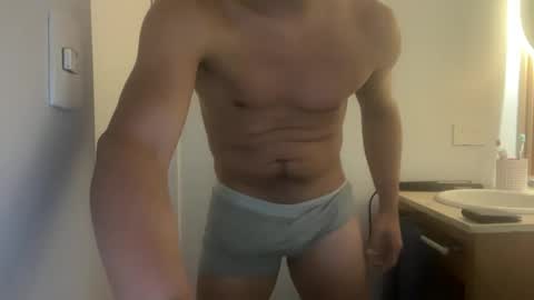 hhernan1 online show from 05/17/26, 06:00