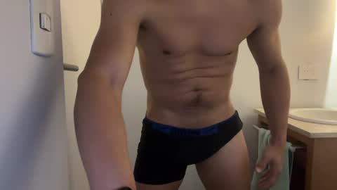 hhernan1 online show from 06/16/26, 03:42