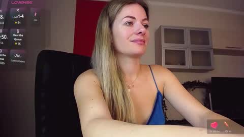 Lina online show from 11/06/25, 08:26