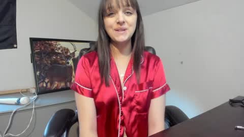 Snapshot of hi_cut_cutie chatting on 09/15/25, 01:11 Paige online show from 09/15/25, 01:11