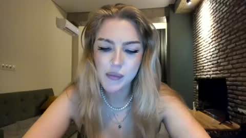 Hi lina online show from 06/20/26, 02:36