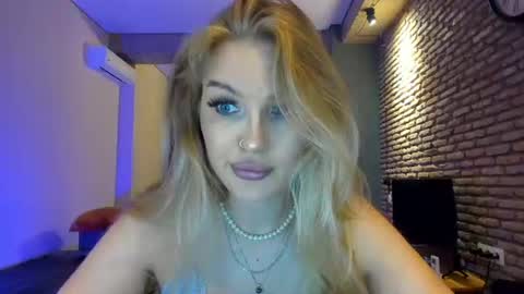 Hi lina online show from 06/27/26, 02:38