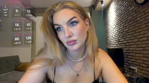 Hi lina online show from 07/10/26, 03:11