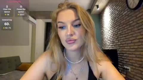 Hi lina online show from 07/13/26, 03:31