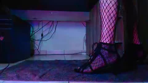 Snapshot of hibo66 chatting on 10/22/25, 09:03 InMyAss online show from 10/22/25, 09:03