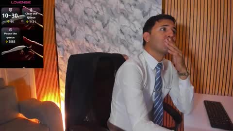 George online show from 10/12/25, 11:37