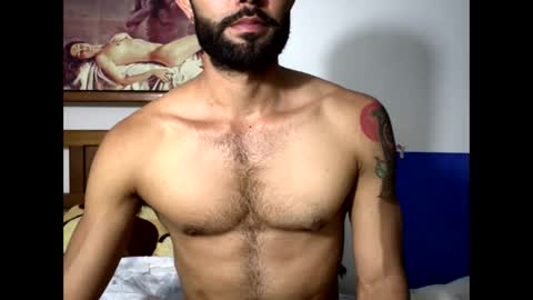 Snapshot of hideonbush051 chatting on 12/05/25, 03:26 hideonbush online show from 12/05/25, 03:26