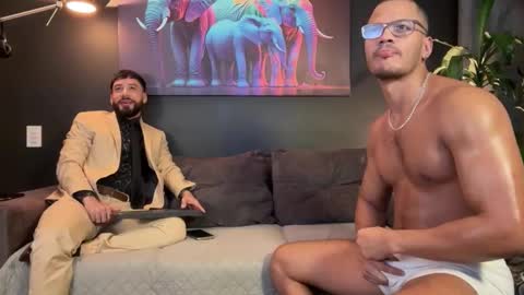 Snapshot of highlatin_guys chatting on 09/15/25, 01:27 Terry and E online show from 09/15/25, 01:27