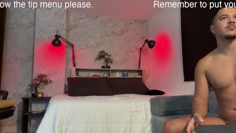 Snapshot of highlatin_guys chatting on 11/02/25, 09:44 Terry and E online show from 11/02/25, 09:44