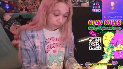 Snapshot of highnesscanna chatting on 01/10/25, 10:39 HiGHNESS CANNA online show from 01/10/25, 10:39