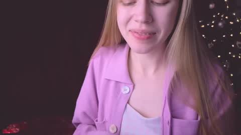 Chloe online show from 12/31/24, 03:34