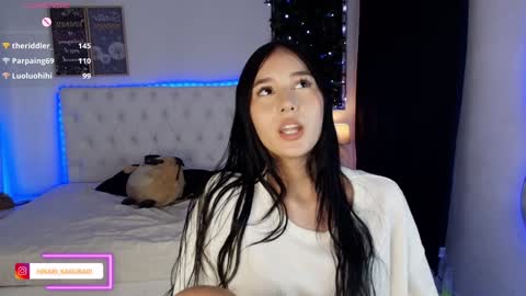 hikari_kagura online show from 01/30/25, 06:32