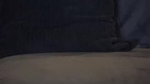 Snapshot of hikinks chatting on 09/21/25, 04:03 hikinxxx online show from 09/21/25, 04:03