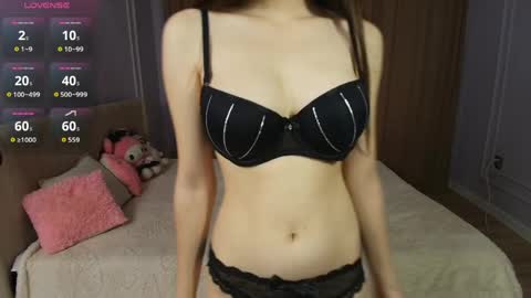 Snapshot of hikomi_ chatting on 05/21/26, 01:18 hikomi online show from 05/21/26, 01:18