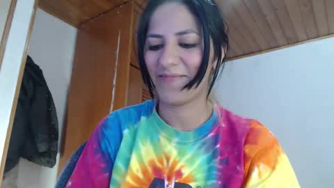 hilaril18 online show from 09/10/25, 06:19