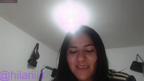 hilaril18 online show from 05/22/26, 06:24