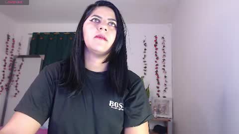 hilaril18 online show from 06/29/26, 11:05