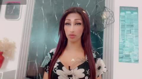 Hilary Avilan online show from 07/20/26, 06:43