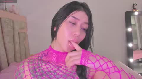 LUNA new account  FOLLOW ME online show from 05/10/26, 10:37