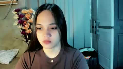 hilarymolly online show from 04/27/26, 08:34
