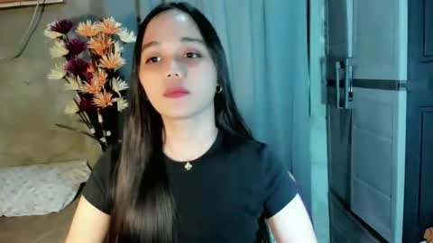 hilarymolly online show from 05/02/26, 06:24