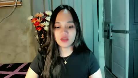 hilarymolly online show from 06/04/26, 06:14