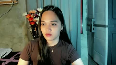 hilarymolly online show from 06/11/26, 07:23