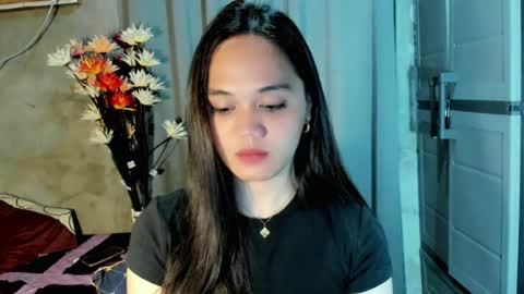 hilarymolly online show from 07/17/26, 07:52