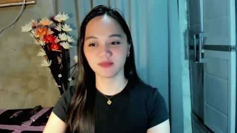 hilarymolly online show from 07/18/26, 10:02
