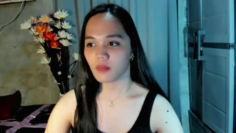 hilarymolly online show from 07/23/26, 01:58