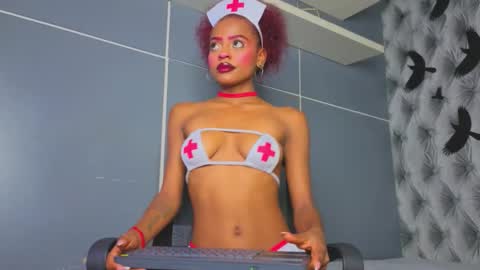 Snapshot of hillary_banks__ chatting on 10/30/25, 06:37  Hillary  online show from 10/30/25, 06:37