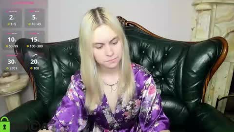 Snapshot of hilleva chatting on 11/27/25, 08:38 hilleva online show from 11/27/25, 08:38