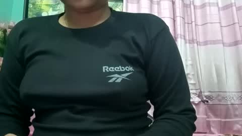 himuhimu22 online show from 12/24/24, 03:58