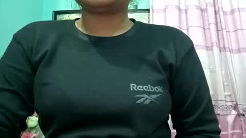 himuhimu22 online show from 01/13/25, 11:41
