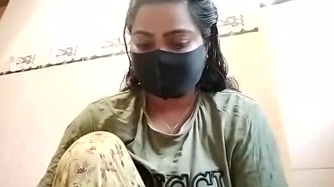 himuhimu22 online show from 12/05/25, 05:16