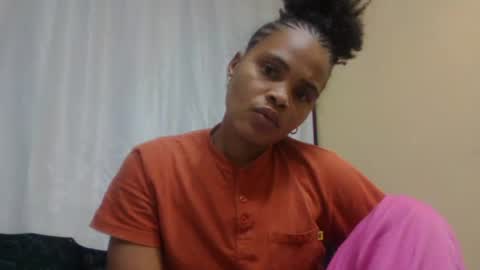 Snapshot of hinah89 chatting on 06/10/26, 09:14 hinah89 online show from 06/10/26, 09:14