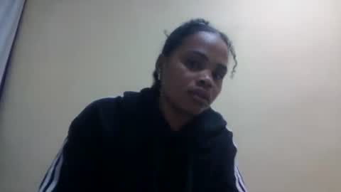 Snapshot of hinah89 chatting on 06/12/26, 07:24 hinah89 online show from 06/12/26, 07:24