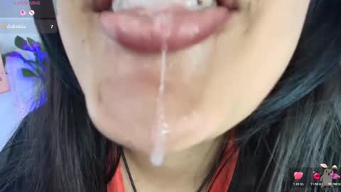 Snapshot of hinata_21_ chatting on 11/18/25, 08:57 hinata online show from 11/18/25, 08:57