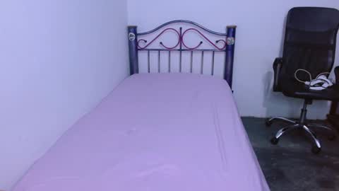      0600AM-1100AM - online show from 09/30/25, 11:48