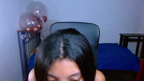Snapshot of hinata_9 chatting on 12/19/25, 04:08 0600AM-1100AM - online show from 12/19/25, 04:08