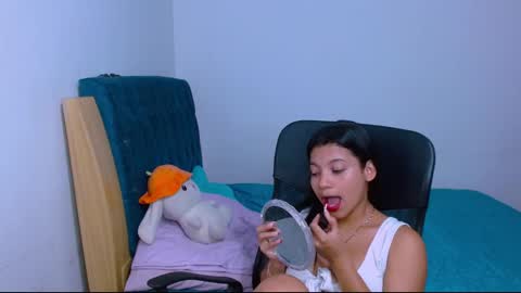 Snapshot of hinata_9 chatting on 02/13/26, 08:05 0600AM-1100AM - online show from 02/13/26, 08:05