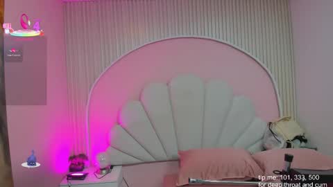 hinata_dolly online show from 12/14/25, 11:15