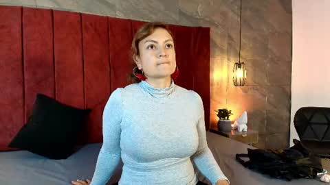 hinata_moonn online show from 06/19/26, 12:20