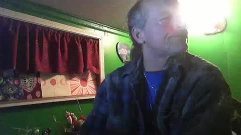 hippiedad333 online show from 02/06/26, 11:19